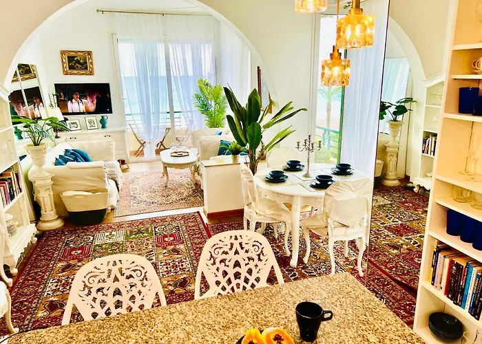 Endless Stunning Mediterranean Sea Views Promenade Des