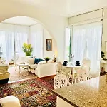 Endless Stunning Mediterranean Sea Views Promenade Des Nice